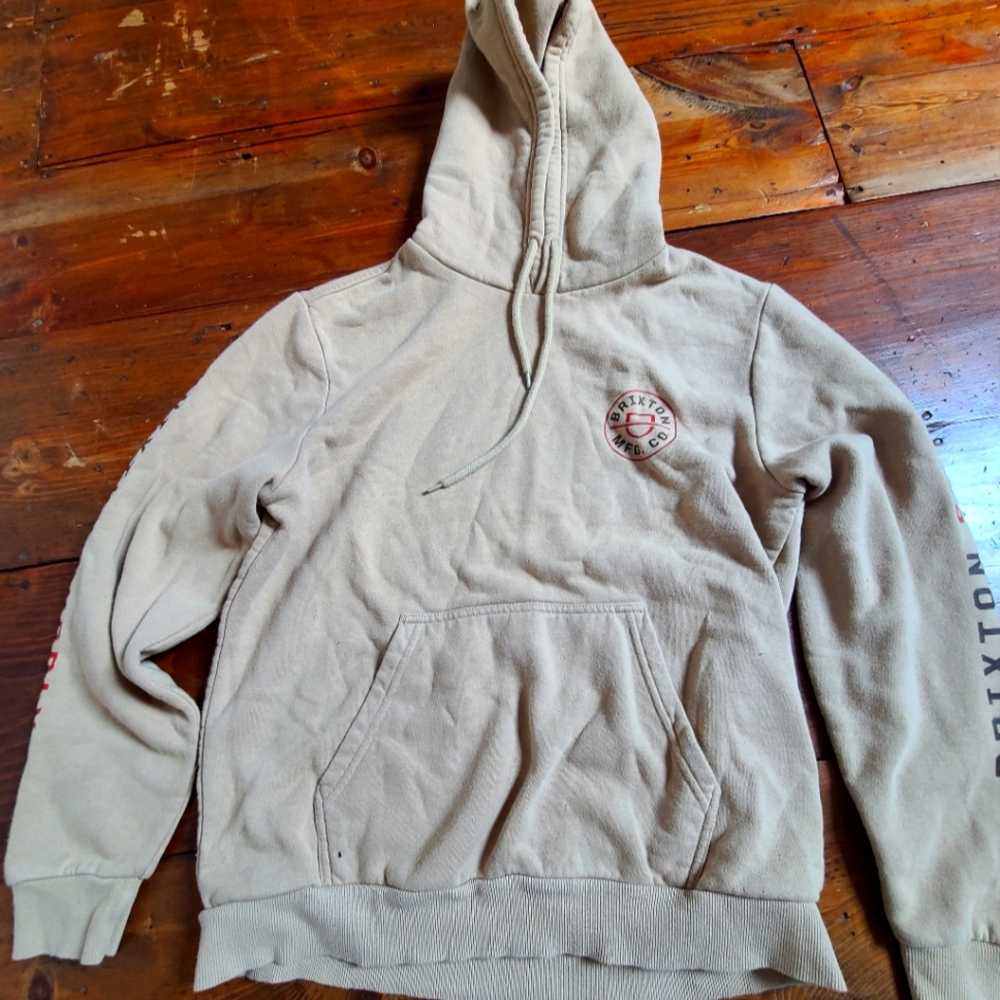 Selling because it doesn't fit anymore